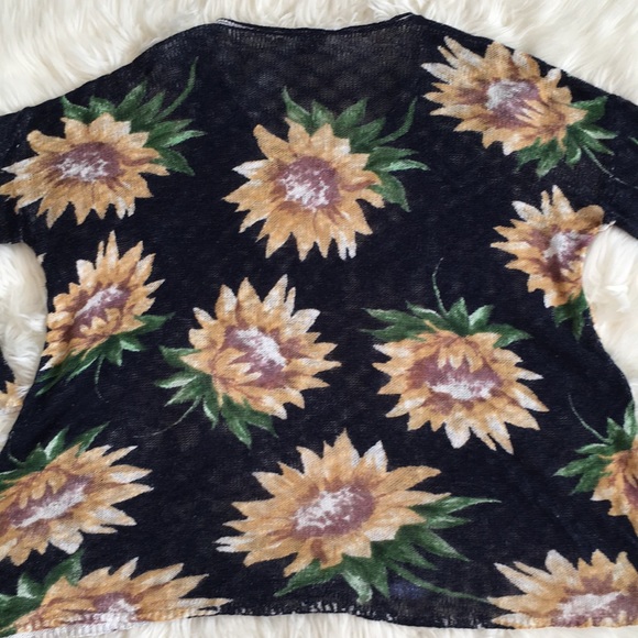 Show Me Your Mumu Overtop Sweater- in Sunflower Dreams Knit - Picture 14 of 16